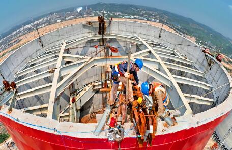 电厂扩建高处设备安装起重滑车起吊固定